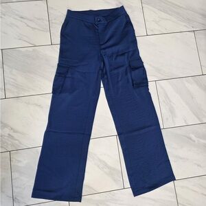 G by Giuliana Black Label NWT Women's Woven Satin Cargo Pants Size 4 Blue